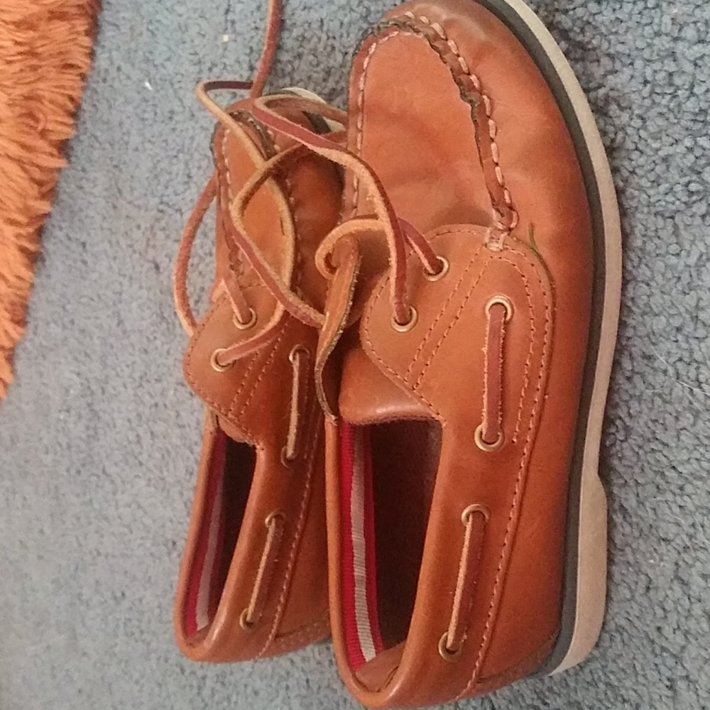 Boy's shoes